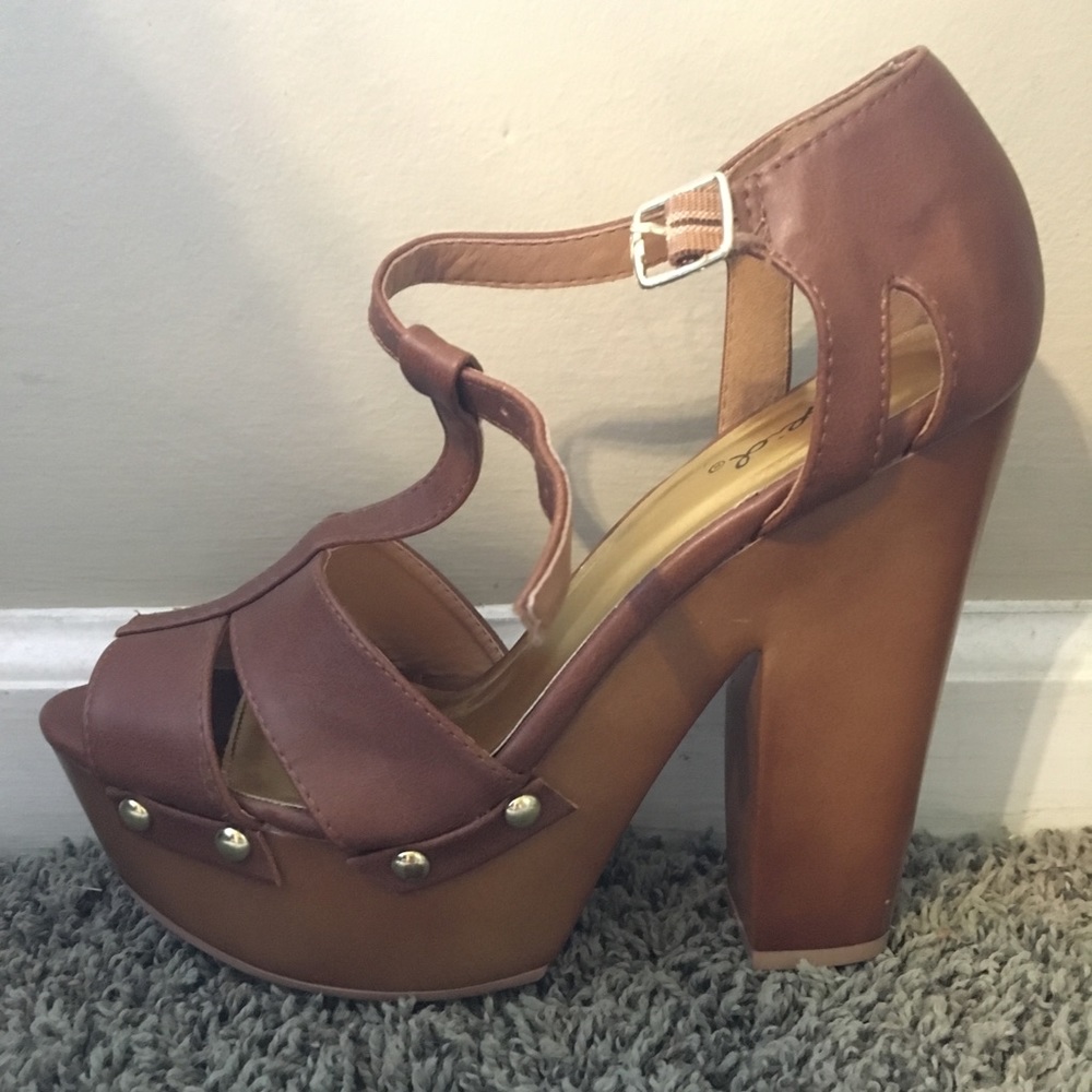 Platform sandal